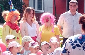 Вот какой красивый теперь Детский сад 'Рябинка' в г. Спас-Деменск несмотря на свои 43 года.