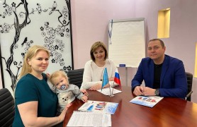 Уже на протяжении года на территории Калужской области осуществляет свою деятельность Совет многодетных матерей Калужской области.