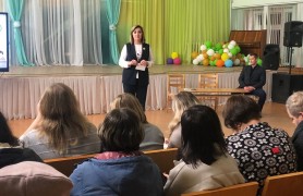 В школе №51 провела встречу с представителями педагогического коллектива и родительских комитетов.