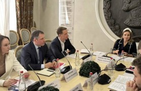 Круглый стол: «Поддержка и развитие сети подростковых центров «Подростки России»